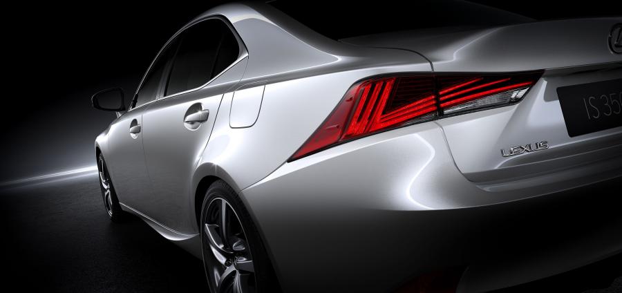  Lexus IS350 2016 года  (фото 3 из 7)
